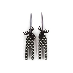 Moose, long, straight...