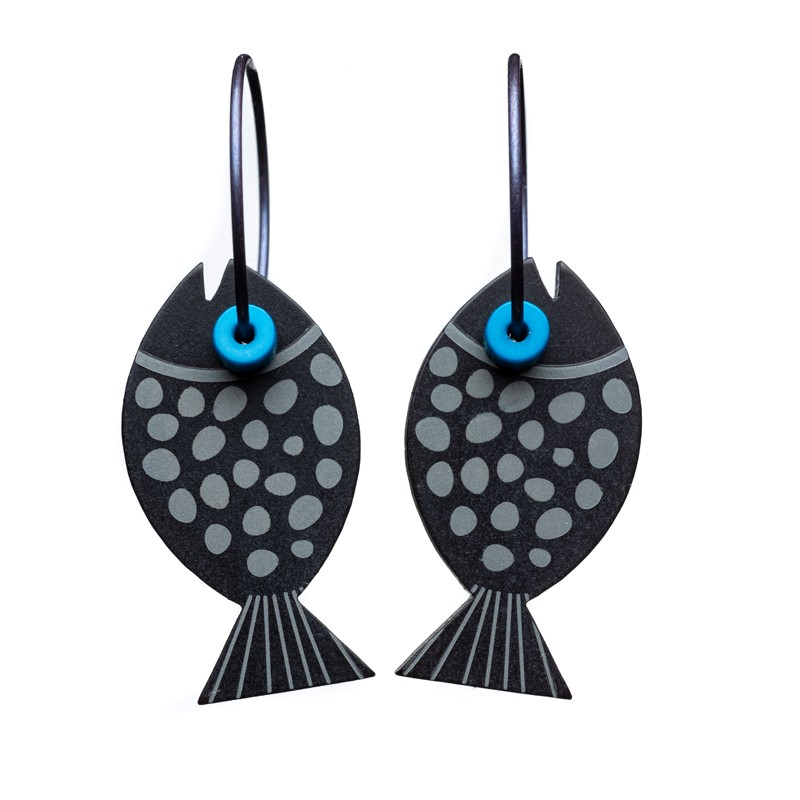 Fish, round, black with grey dots, blue eye