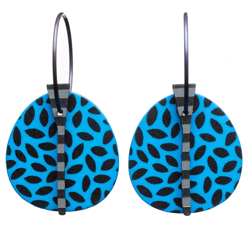 Leaf, blue with black dots, black stalk with stripes