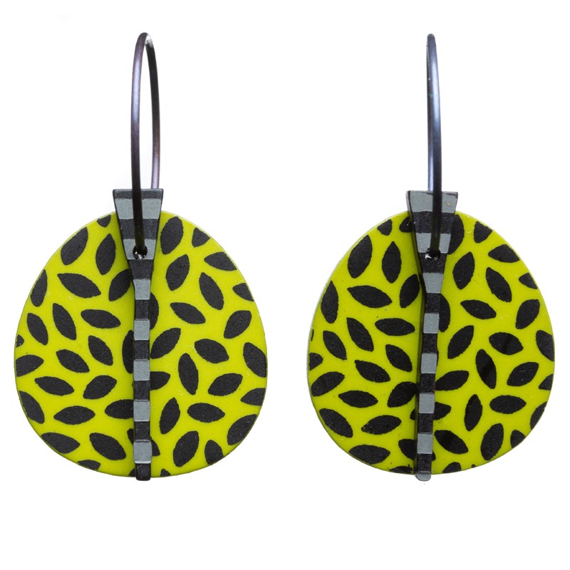 Leaf, yellow with black dots, black stalk with stripes