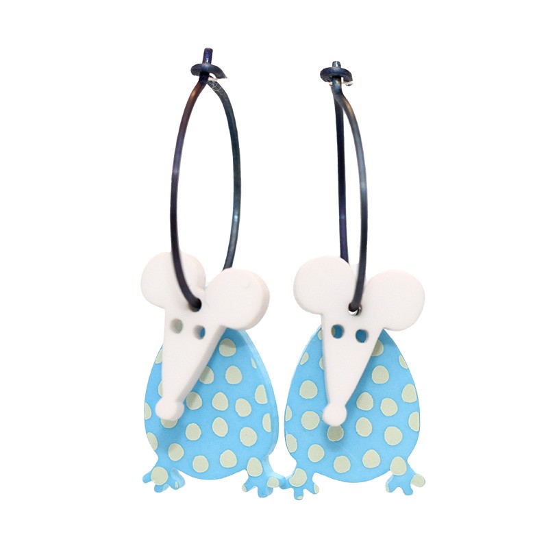 Mouse, long nose, blue with white dots, white  head