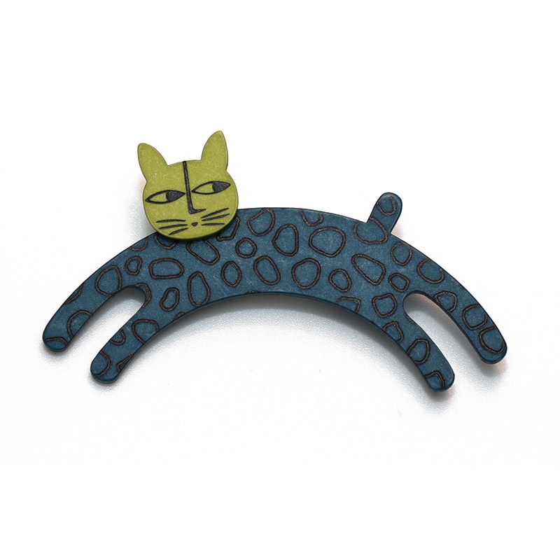 Kat, springende, blå m sorte cirkler, grøn hoved