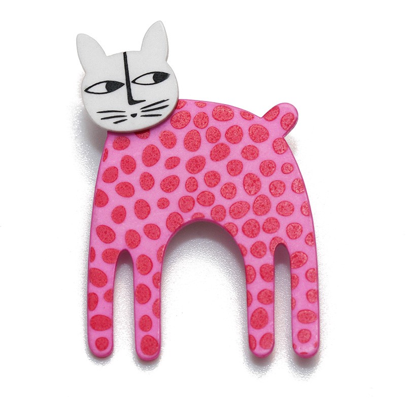 Kat, lang, lyserød m røde prikker, grå hoved