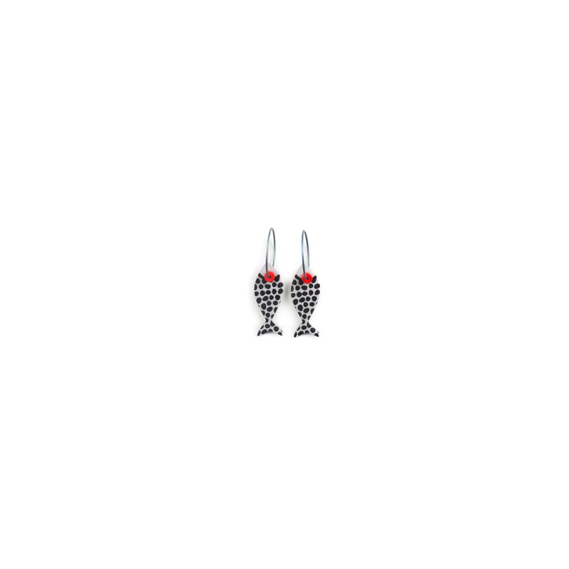 Fish, long, grey w black dots, red eye