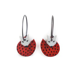 Fox, red with black dots, grey head