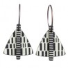Leaf, triangle, white with stripes, black stalk